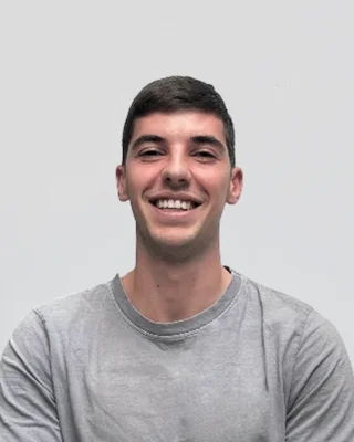 Álvaro G.